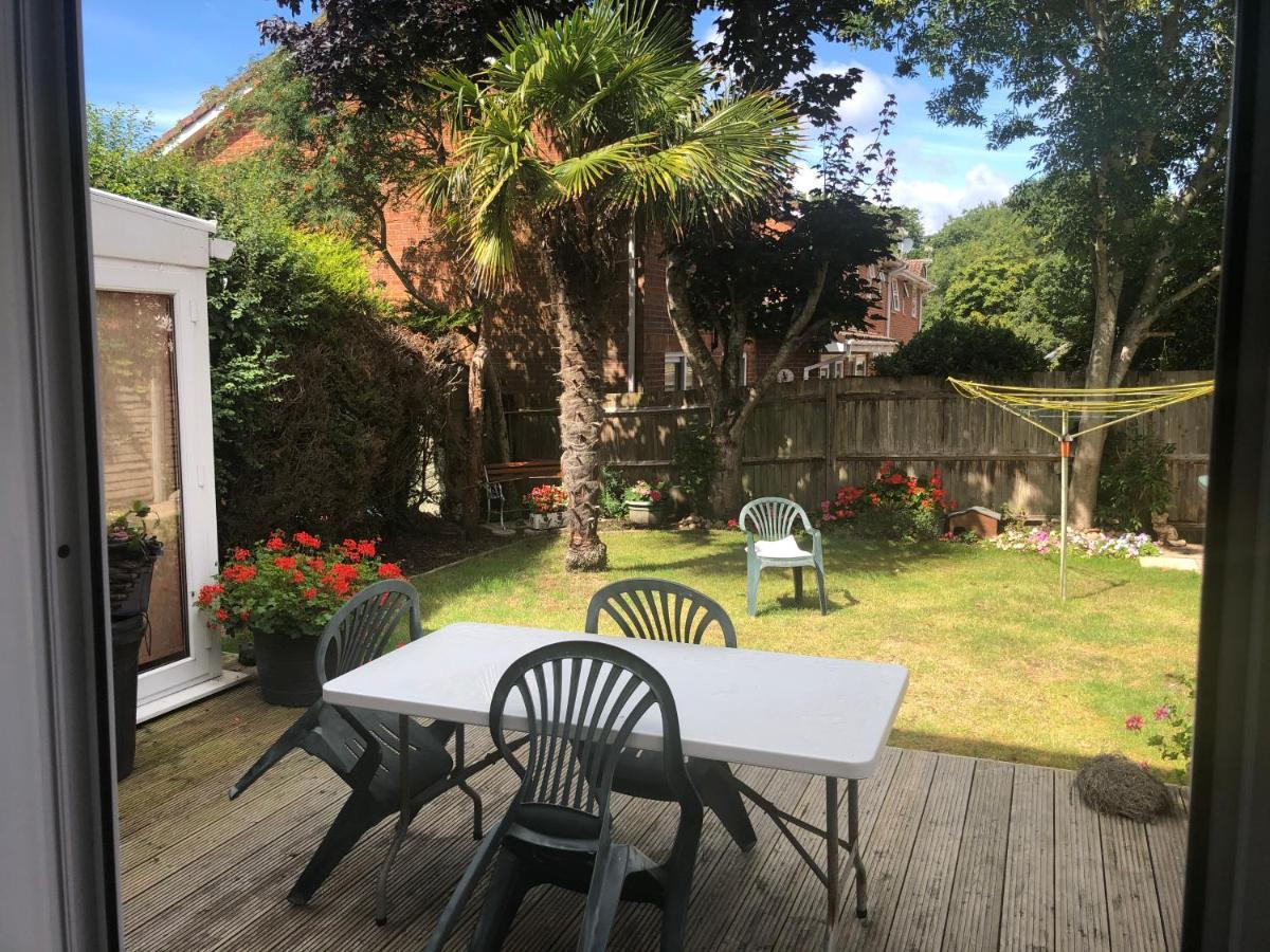 Mudeford Swans Homestay